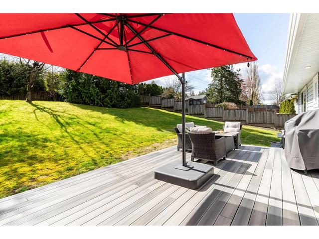 20548 95a Ave, House detached with 3 bedrooms, 3 bathrooms and 6 parking in Langley BC | Image 33