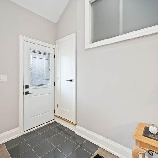 128 Fourth St, House detached with 2 bedrooms, 2 bathrooms and 2 parking in Toronto ON | Image 32