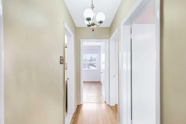 830 Danforth Rd, House semidetached with 3 bedrooms, 2 bathrooms and 5 parking in Toronto ON | Image 9