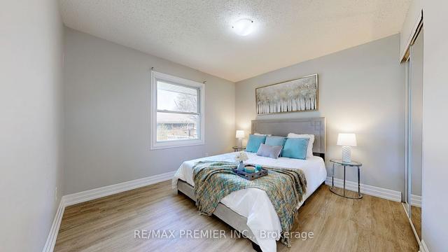 131 Pinedale Dr, House detached with 3 bedrooms, 3 bathrooms and 8 parking in Kitchener ON | Image 9