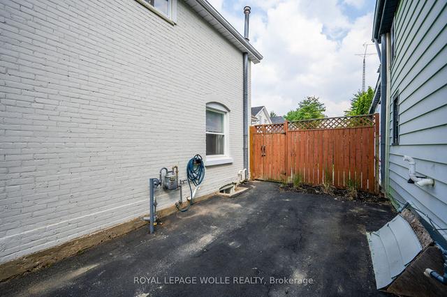128 Cayuga St, House detached with 3 bedrooms, 2 bathrooms and 2 parking in Brantford ON | Image 20
