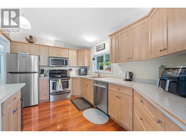 107 - 1750 Lenz Rd, House detached with 3 bedrooms, 2 bathrooms and 8 parking in West Kelowna BC | Image 7