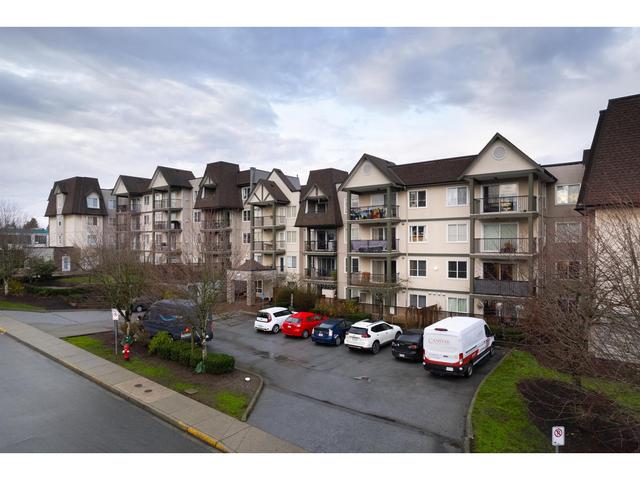 103 - 12083 92a Ave, Condo with 2 bedrooms, 2 bathrooms and 1 parking in Surrey BC | Image 1