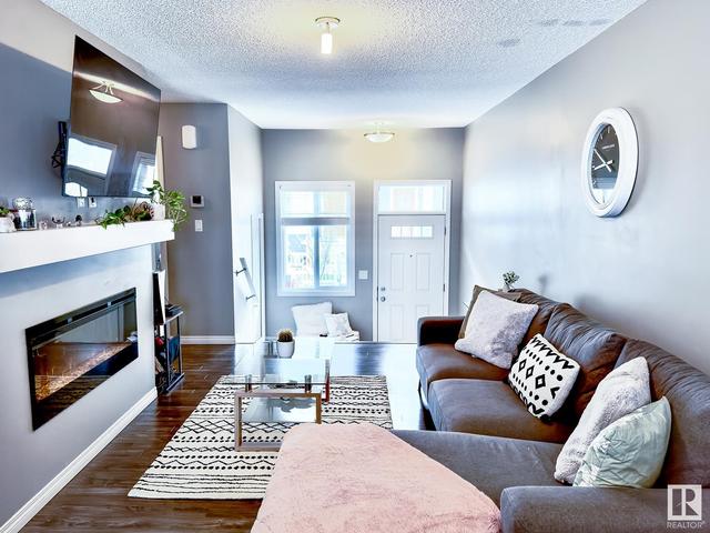 120 - 2905 141 St Sw, House attached with 2 bedrooms, 2 bathrooms and 2 parking in Edmonton AB | Image 3