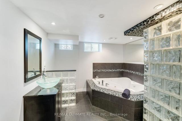 4 Heathdale Rd, House detached with 6 bedrooms, 4 bathrooms and 3 parking in Toronto ON | Image 28