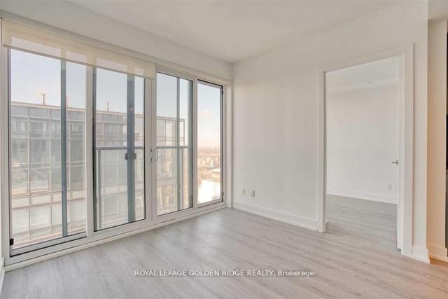 5701 - 7 Grenville St, Condo with 2 bedrooms, 2 bathrooms and 0 parking in Toronto ON | Image 9