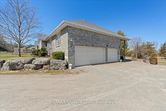 109 Sills Rd, House detached with 3 bedrooms, 3 bathrooms and 12 parking in Belleville ON | Image 27