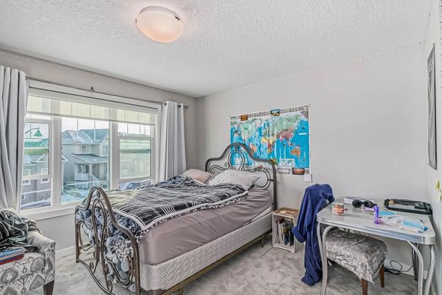 31 Elgin Meadows Rd Se, House detached with 4 bedrooms, 3 bathrooms and 3 parking in Calgary AB | Image 18