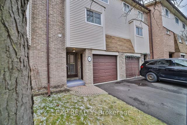 4 - 2340 Bromsgrove Rd, Townhouse with 3 bedrooms, 2 bathrooms and 2 parking in Mississauga ON | Image 1