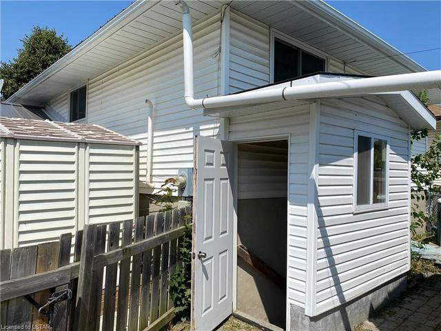 16 Dauphin Avenue, House detached with 4 bedrooms, 2 bathrooms and 3 parking in Kingston ON | Image 18