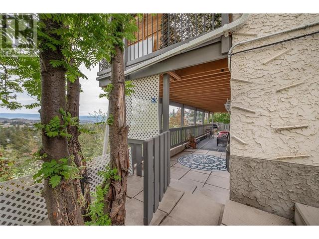 3273 Mcleod Rd, House detached with 5 bedrooms, 2 bathrooms and 1 parking in West Kelowna BC | Image 33