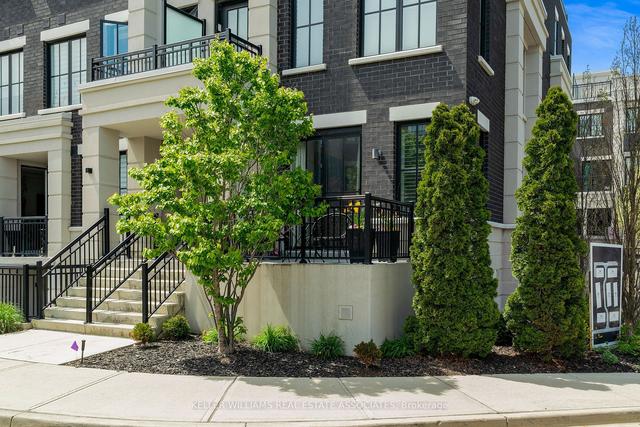518 - 657 Cricklewood Dr, Townhouse with 2 bedrooms, 3 bathrooms and 1 parking in Mississauga ON | Image 1