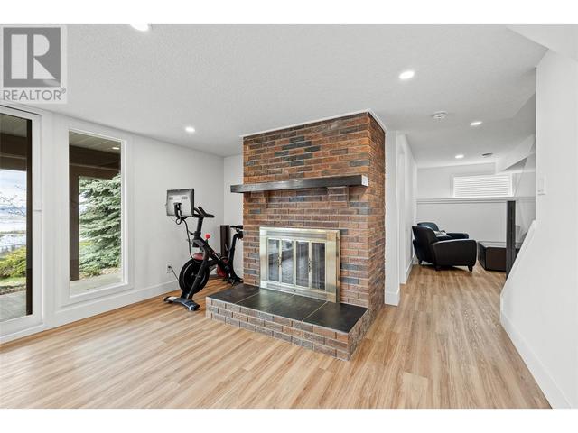 446 Okaview Road, House detached with 3 bedrooms, 3 bathrooms and 4 parking in Kelowna BC | Image 40
