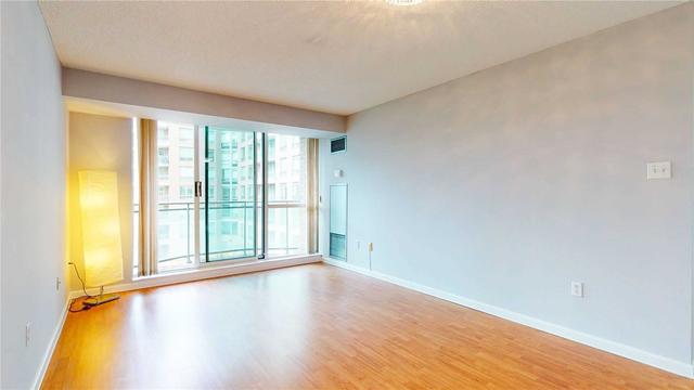 400 - 8 Pemberton Ave, Condo with 2 bedrooms, 2 bathrooms and 1 parking in Toronto ON | Image 9