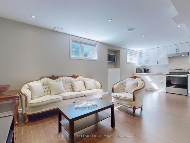 6 Dietzman Ct, House detached with 4 bedrooms, 5 bathrooms and 6 parking in Richmond Hill ON | Image 21