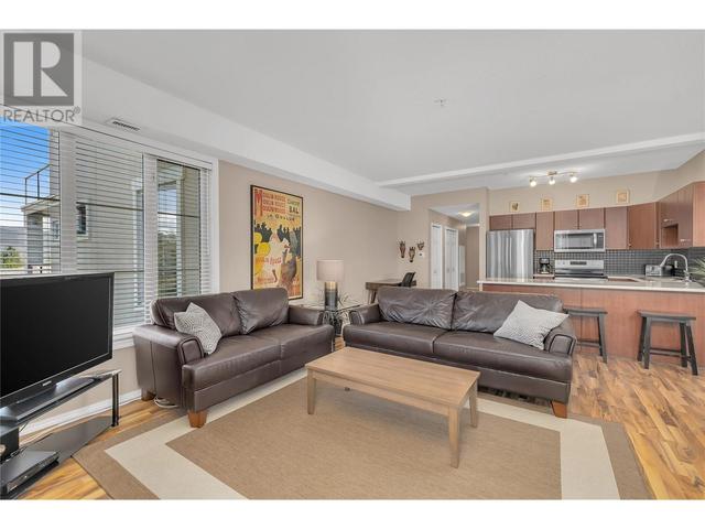 1301 - 1875 Country Club Dr, Condo with 3 bedrooms, 2 bathrooms and 1 parking in Kelowna BC | Image 23