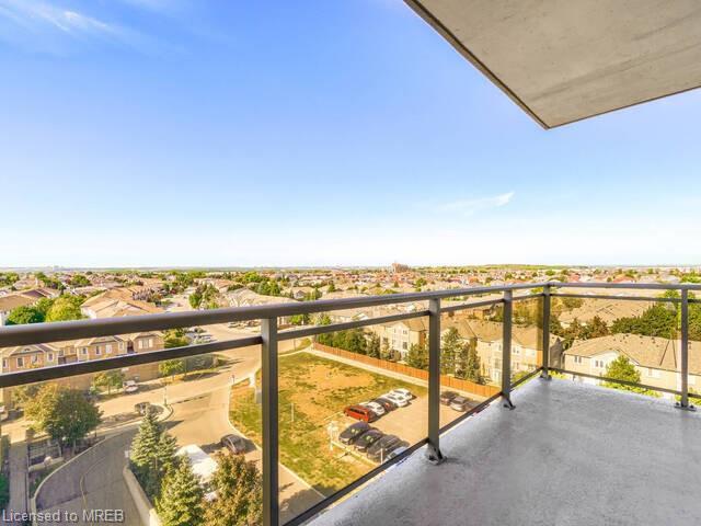 808 - 810 Scollard Crt, House attached with 2 bedrooms, 2 bathrooms and null parking in Mississauga ON | Image 14