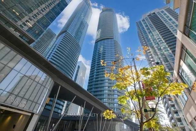 4411 - 14 York St, Condo with 1 bedrooms, 1 bathrooms and 0 parking in Toronto ON | Image 1