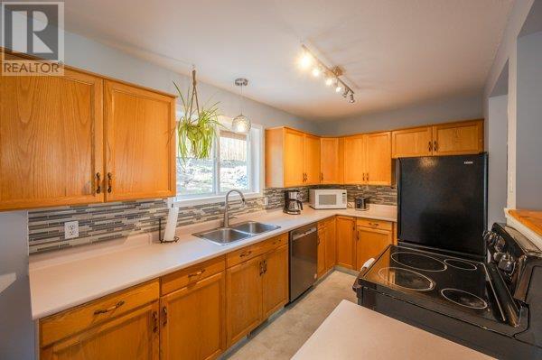 14 - 7110 Hespeler Rd, House detached with 3 bedrooms, 2 bathrooms and 2 parking in Summerland BC | Image 7