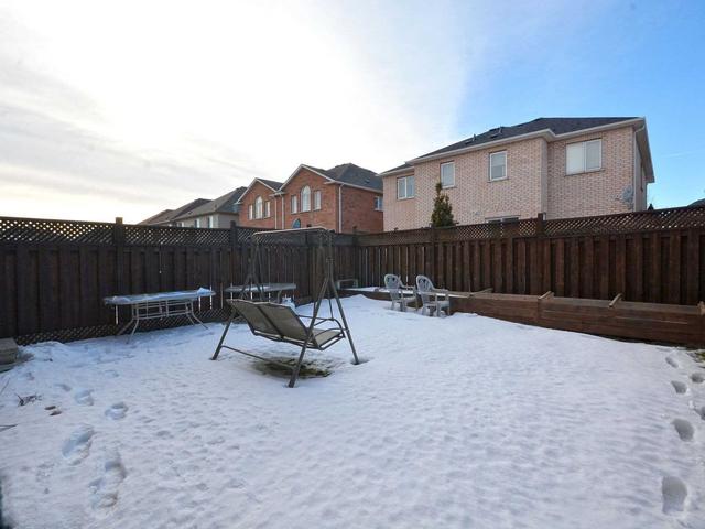 14 Belinda Dr, House semidetached with 3 bedrooms, 4 bathrooms and 3 parking in Brampton ON | Image 25