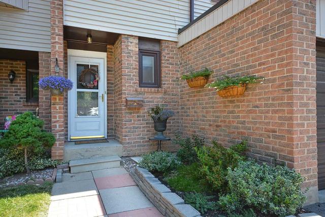 TH-40 - 6040 Montevideo Rd, Townhouse with 3 bedrooms, 3 bathrooms and 2 parking in Mississauga ON | Image 12