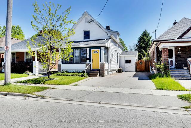186 St. Julien St, House detached with 2 bedrooms, 2 bathrooms and 3 parking in London ON | Image 12