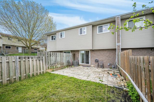 314 C Bluevale St N, Townhouse with 3 bedrooms, 2 bathrooms and 1 parking in Waterloo ON | Image 21