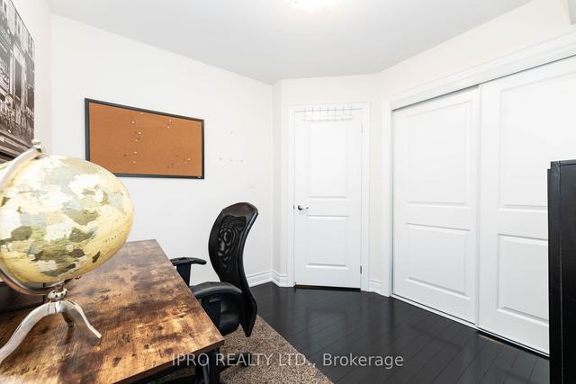 2166 Bayview Ave, Townhouse with 3 bedrooms, 3 bathrooms and 2 parking in Toronto ON | Image 6