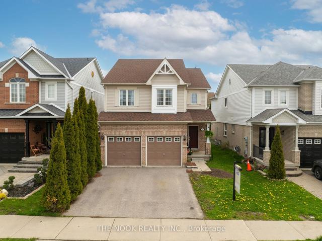 17 Lazio St, House detached with 3 bedrooms, 3 bathrooms and 4 parking in Whitby ON | Image 1