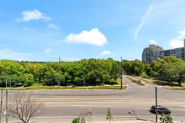 310 - 2240 Lake Shore Blvd W, Condo with 1 bedrooms, 1 bathrooms and 1 parking in Toronto ON | Image 14