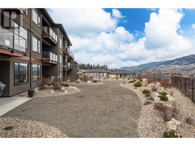 6 - 9700 Santina Rd, Condo with 2 bedrooms, 2 bathrooms and 1 parking in Lake Country BC | Image 25