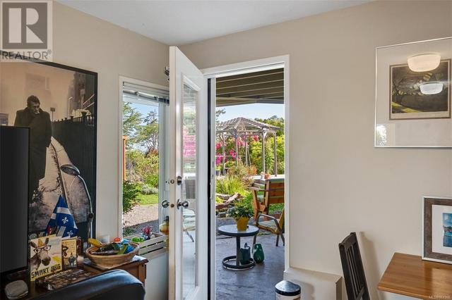 4050 Lockehaven Dr E, House detached with 4 bedrooms, 4 bathrooms and 6 parking in Saanich BC | Image 54