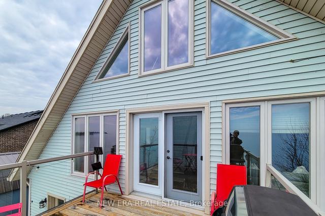 2634 Lakeshore Rd, House detached with 1 bedrooms, 2 bathrooms and 6 parking in Haldimand County ON | Image 2