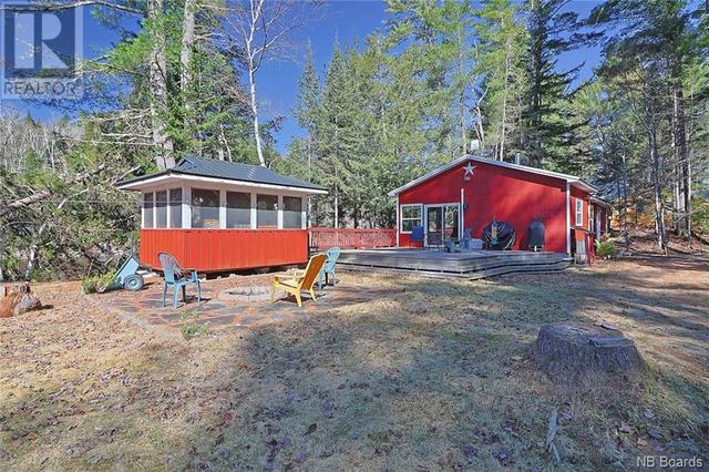 111 Camp Rd, House detached with 2 bedrooms, 1 bathrooms and null parking in Saint Marys NB | Image 15