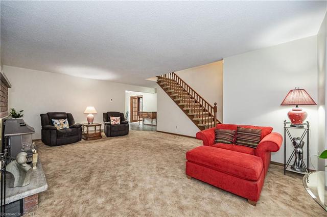 24 Bridlewood Dr, House detached with 3 bedrooms, 2 bathrooms and 4 parking in Guelph ON | Image 43