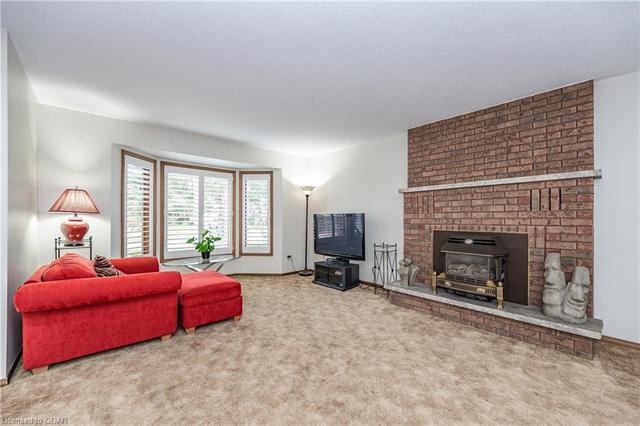 24 Bridlewood Dr, House detached with 3 bedrooms, 2 bathrooms and 4 parking in Guelph ON | Image 41