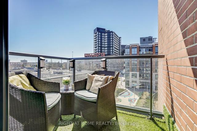 402 - 31 Tippett Rd, Condo with 3 bedrooms, 2 bathrooms and 1 parking in Toronto ON | Image 19