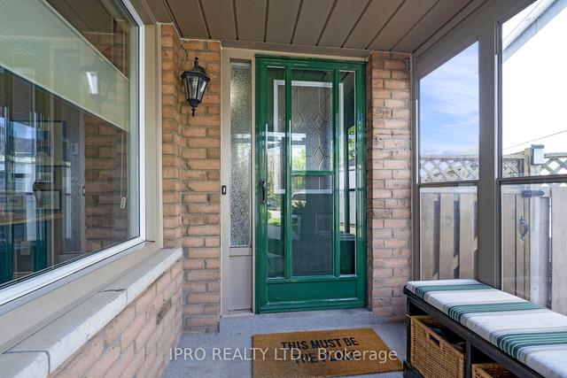 26 Niagara Pl, House detached with 4 bedrooms, 4 bathrooms and 4 parking in Brampton ON | Image 23