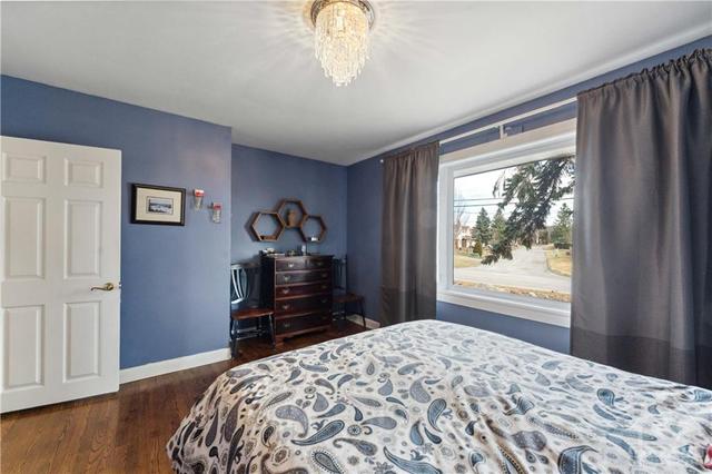 37 Young Rd, House detached with 3 bedrooms, 2 bathrooms and 8 parking in Ottawa ON | Image 15