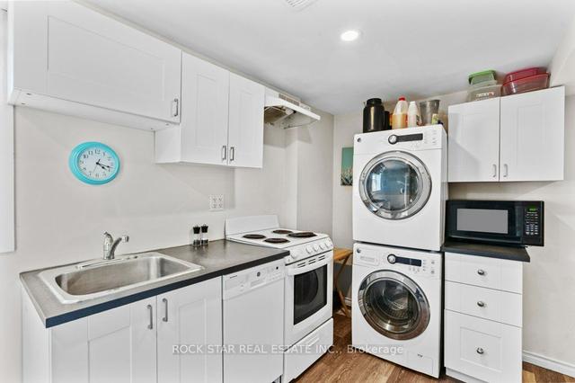 253 W 2nd St, House detached with 2 bedrooms, 2 bathrooms and 4 parking in Hamilton ON | Image 3