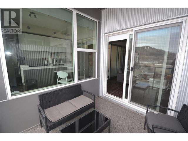 505 - 1290 St. Paul St, Condo with 2 bedrooms, 1 bathrooms and 1 parking in Kelowna BC | Image 9