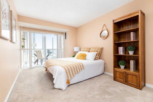 PH812 - 1655 Pickering Pky, Condo with 2 bedrooms, 2 bathrooms and 2 parking in Pickering ON | Image 9