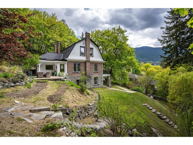 519 Cedar St, House detached with 4 bedrooms, 3 bathrooms and 4 parking in Nelson BC | Image 60