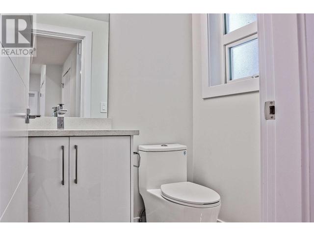 13 - 1354 Rutland Rd N, House attached with 3 bedrooms, 3 bathrooms and 2 parking in Kelowna BC | Image 19