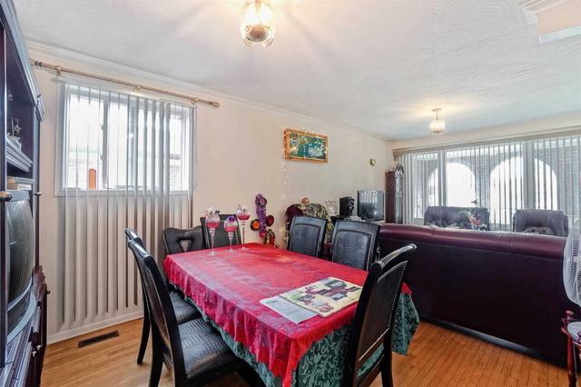 26 Beverley St, House detached with 3 bedrooms, 3 bathrooms and 6 parking in Mississauga ON | Image 19