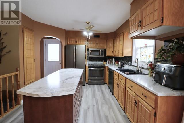 1 Tudor St, House detached with 4 bedrooms, 2 bathrooms and null parking in Corner Brook NL | Image 10