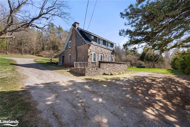 13066 County Road 503, House detached with 2 bedrooms, 1 bathrooms and 6 parking in Highlands East ON | Image 1