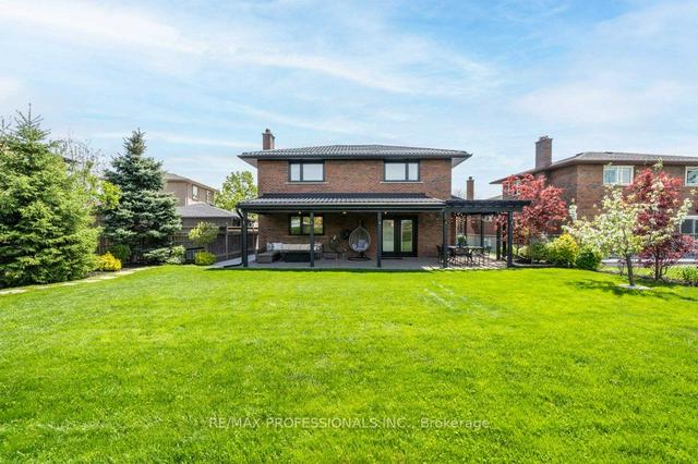 182 Gracefield Ave, House detached with 4 bedrooms, 4 bathrooms and 6 parking in Toronto ON | Image 30