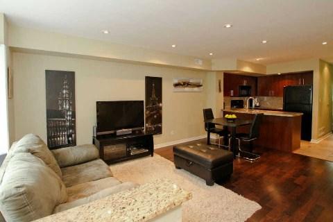 TH98 - 208 Niagara St, Townhouse with 2 bedrooms, 2 bathrooms and 1 parking in Toronto ON | Image 3