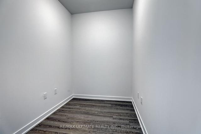712 - 250 Lawrence Ave W, Condo with 1 bedrooms, 1 bathrooms and 1 parking in Toronto ON | Image 3
